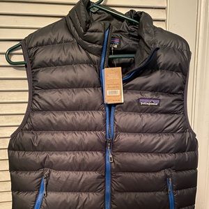 Men’s Patagonia down sweater vest size Small